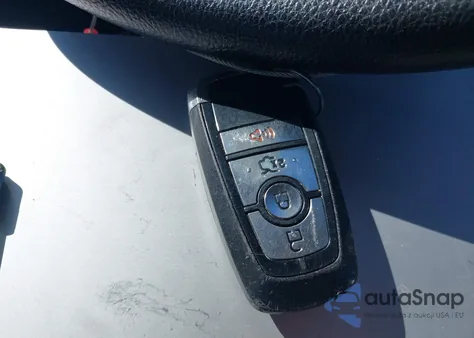 2019 Ford Fusion Hybrid Se z USA, uszkodzony, nr VIN 3FA6P0LU7KR182308